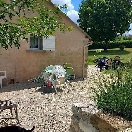 Le Calme A La Campagne Apartment Besson Екстериор снимка