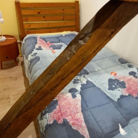 Le Calme A La Campagne Apartment Besson Стая снимка