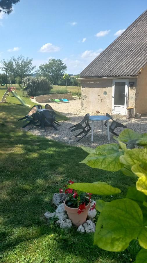 Le Calme A La Campagne Apartment Besson Екстериор снимка