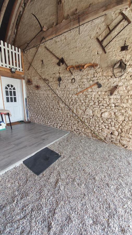 Le Calme A La Campagne Apartment Besson Екстериор снимка