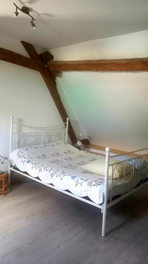 Le Calme A La Campagne Apartment Besson Екстериор снимка