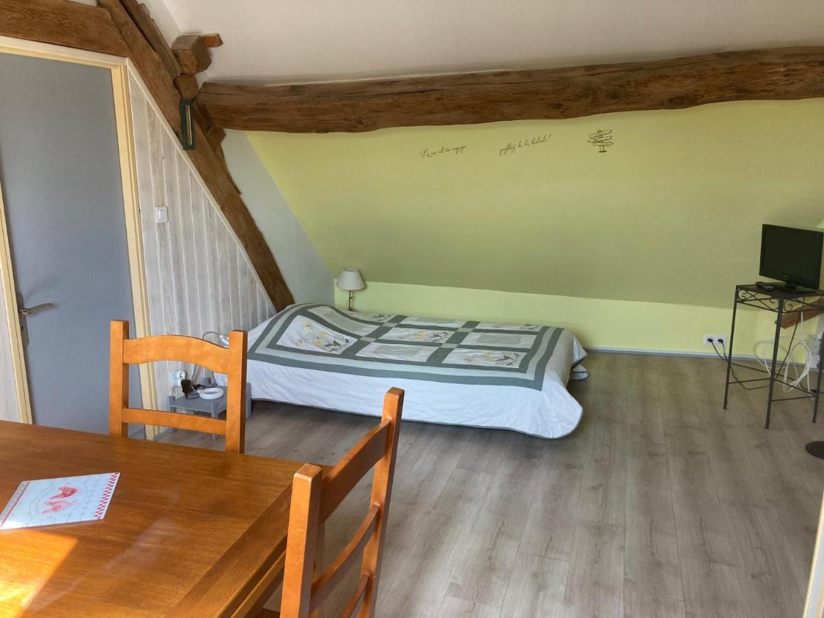 Le Calme A La Campagne Apartment Besson Екстериор снимка